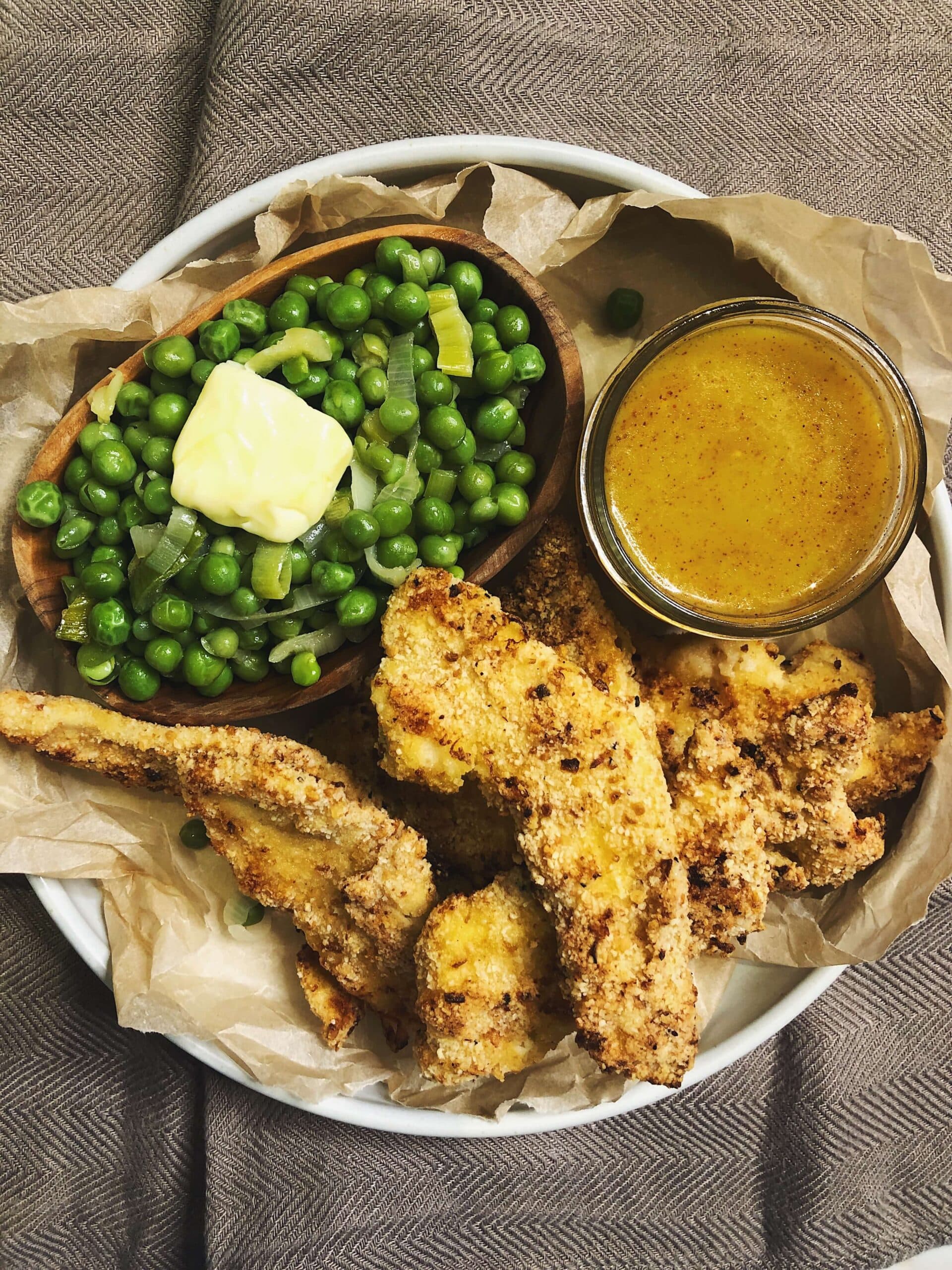 Fast and Easy Weekday Chipotle Chicken and Black Bean Chili - chicken & turkey recipe by Carolyn Cohen