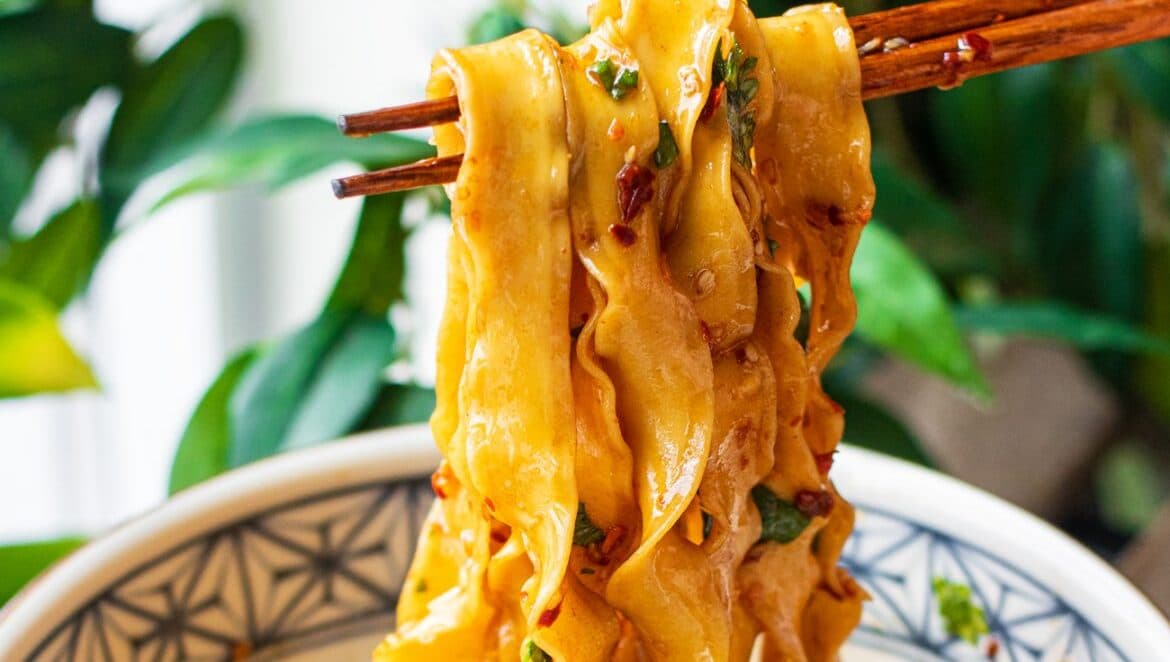 Thai Chili Oil Noodles with Sesame and Garlic